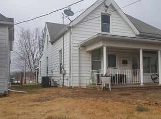 819 Valley St, Chester, IL 62233