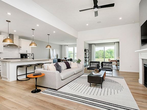 4th image of 5059 Maddox Ln