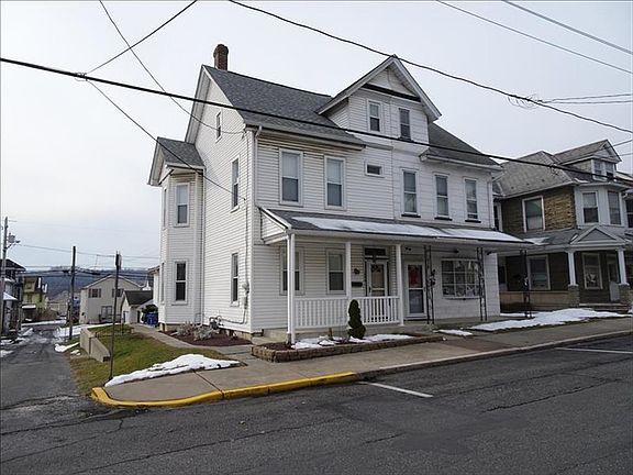 2nd image of 1824 Washington Ave