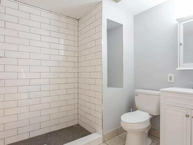 2015 Walnut St #409 — Photo 13