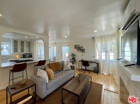 1130 Chelsea Ave, Santa Monica, CA