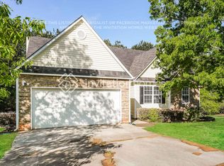 286 Rockingham Dr, Loganville, GA 30052