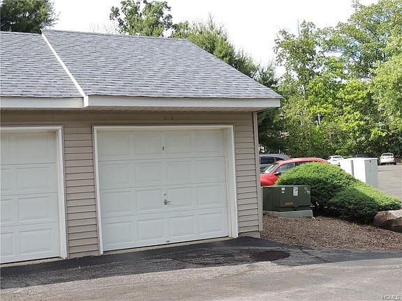 5th image of 1708 Rosewood Ct