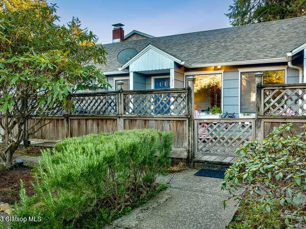 131 Brallier Rd, Cannon Beach, OR 97110