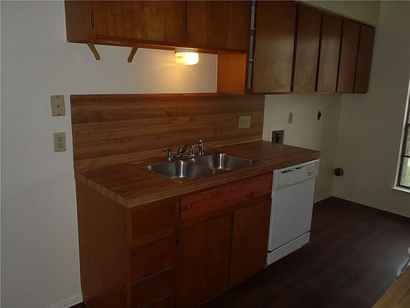 5th image of 1404 W Braker Ln #B
