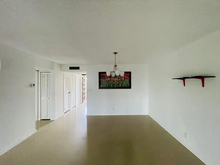6300 S Falls Circle Dr #412 — Photo 15