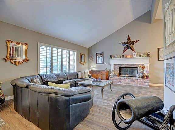 3rd image of 31640 Shirley Dr