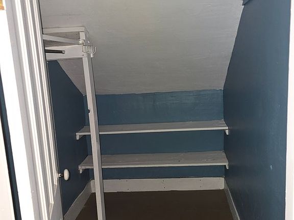 3rd image of 3246 Haskins Rd #2