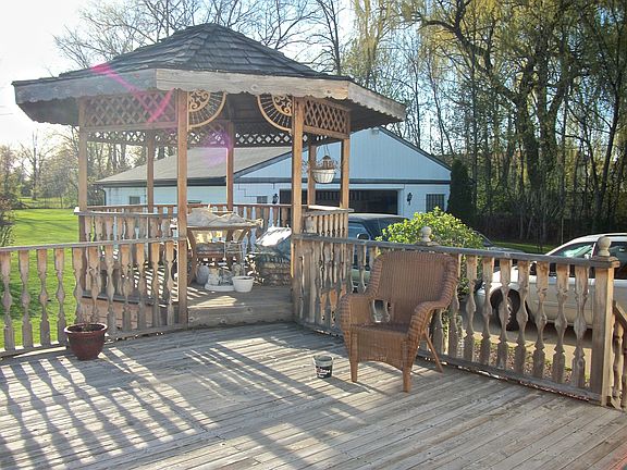 gazebo and garage