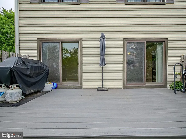 1001 Winfield Ct — Photo 46