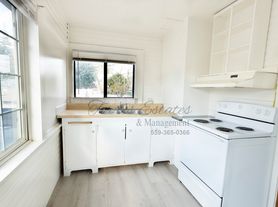 2006 N Adoline Ave, Fresno, CA