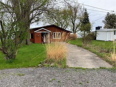 10641 Lakeshore Rd, Lyndonville, NY, 14098
