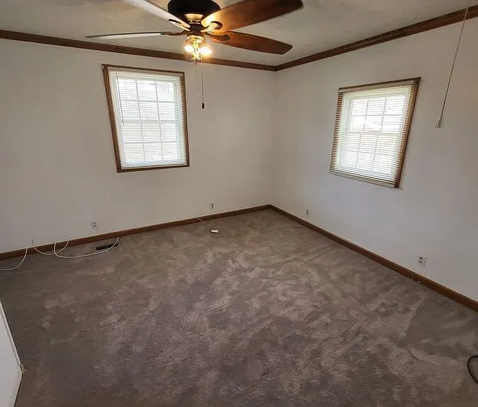 2250 Garfield Ave — Photo 4