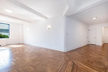 Rented by Rita S Citrin, LREB