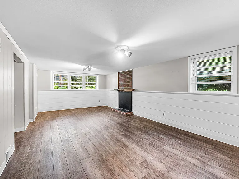 141 Cedar Rd — Photo 16