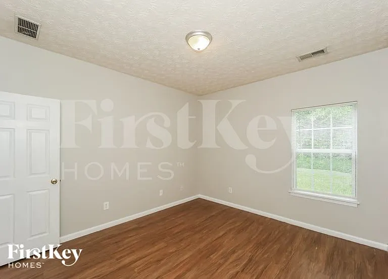 5713 Old Carriage Dr — Photo 13