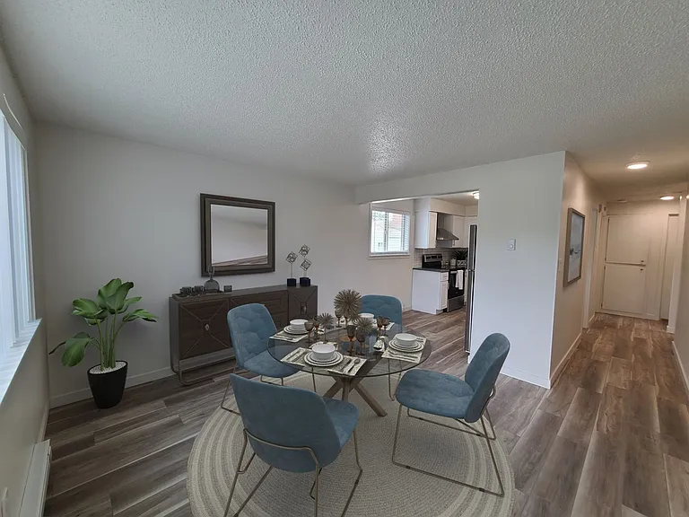 1013 E Sharp Ave — Photo 8