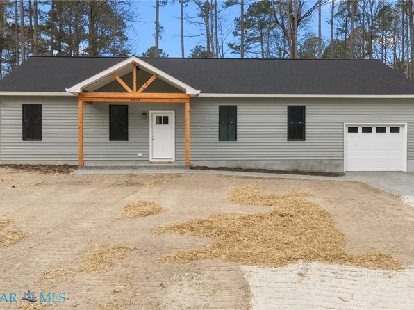 8978 Marlfield Rd, Gloucester, VA 23061