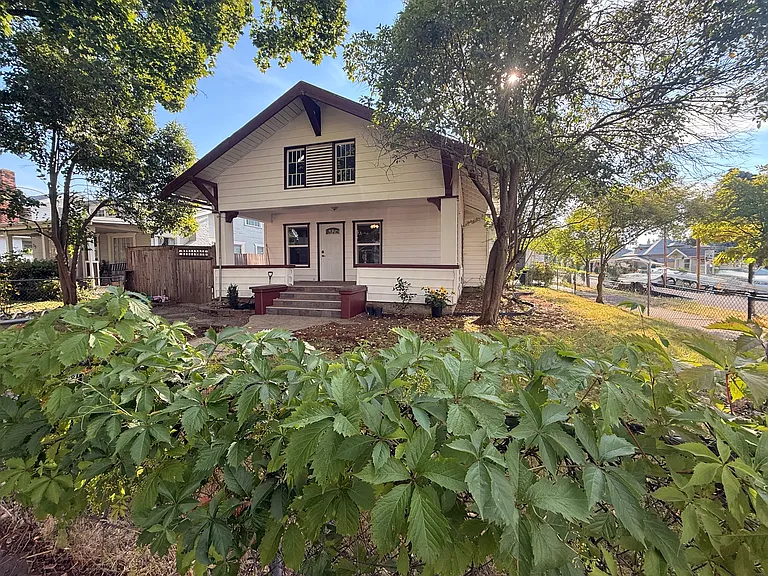 59 N Orange St — Photo 1
