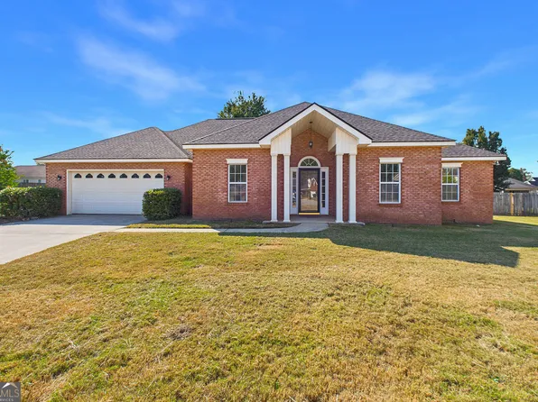 305 Thornwood Dr, Bonaire, GA 31005