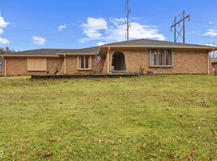 482 S Restin Rd, Greenwood, IN 46142