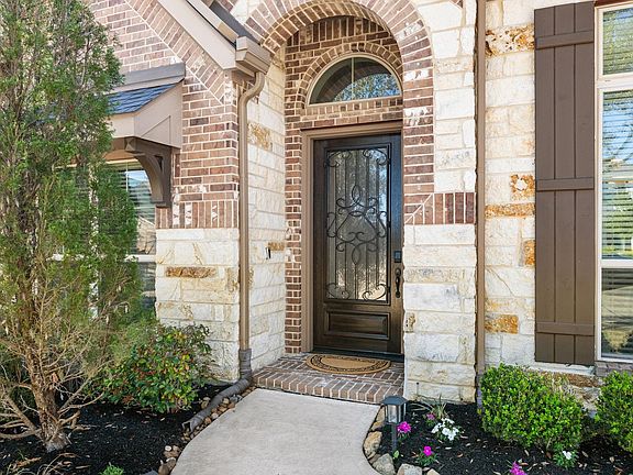 5th image of 1607 Dove Ridge Dr