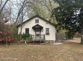 21 Cedar Swamp Rd, Jackson, NJ 08527