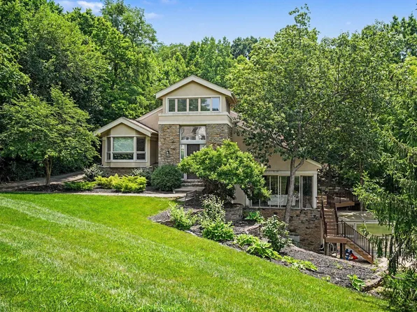 42 Stardust Point, Fort Thomas, KY 41075