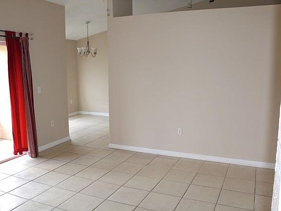 3rd image of 1560 Laurel Meadows Dr