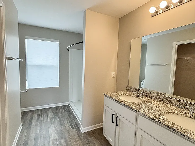 1542 Catskill Way — Photo 26