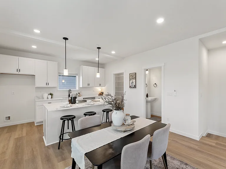 1846 127th Ave NE #B2 — Photo 3