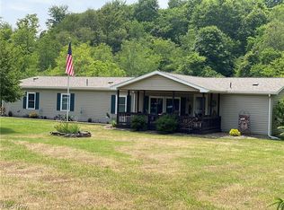 5781 Jimtown Rd, East Palestine, OH 44413
