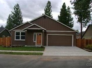 1621 W Hill Ave, Sisters, OR 97759