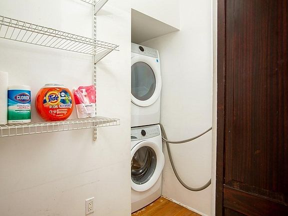 4th image of 15-17 Phipps St #1