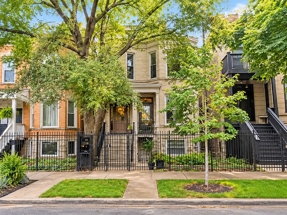 2833 N Albany Ave #2A