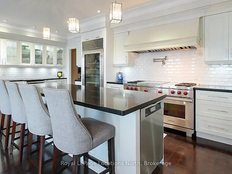 40 Trott Blvd #104 — Photo 9