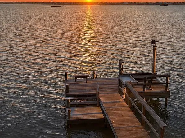 115 Copano Ridge Rd, Rockport, TX 78382