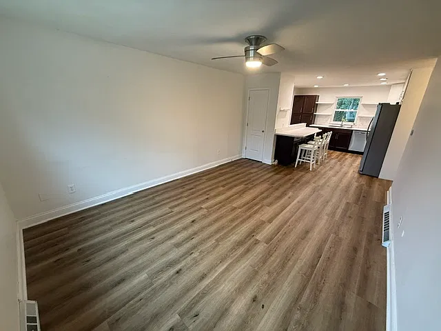2 bed, 1.5 bath, 819 sqft, $1,500 — Photo 2
