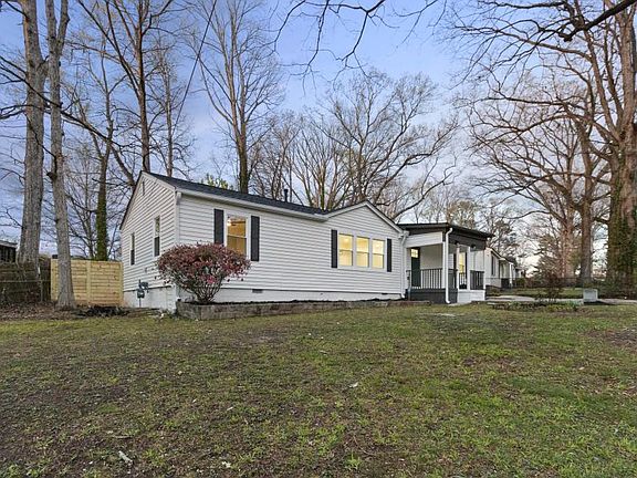 3rd image of 4134 Hanes Dr