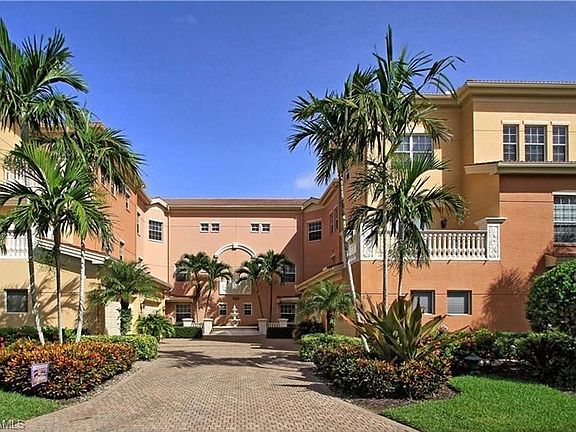 2nd image of 526 Avellino Isles Cir APT 6101