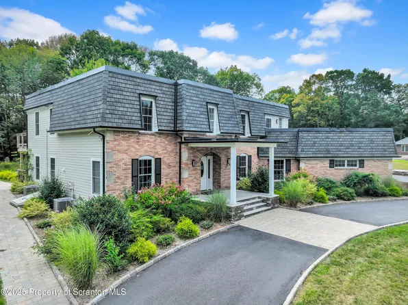 33 Fordham Rd, Wilkes Barre, PA 18702