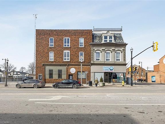 2nd image of 56 Norfolk St S