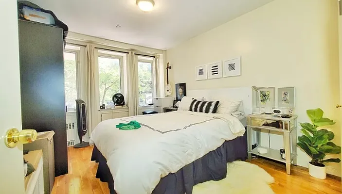 Rented by Jack B Shapiro | media 10