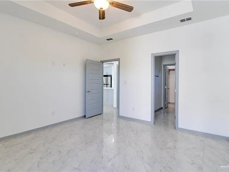 805 N Maryland St #3 — Photo 6