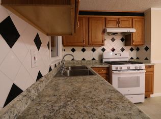 61 Rosedale St FLOOR 1, Providence, RI 02909