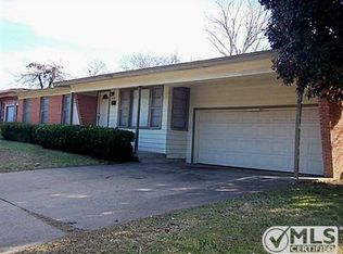 1909 Yosemite Dr, Fort Worth, TX 76112