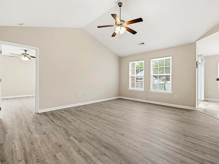 2375 Morlynn Dr — Photo 4