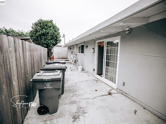 2nd image of 1029 Blazingwood Dr