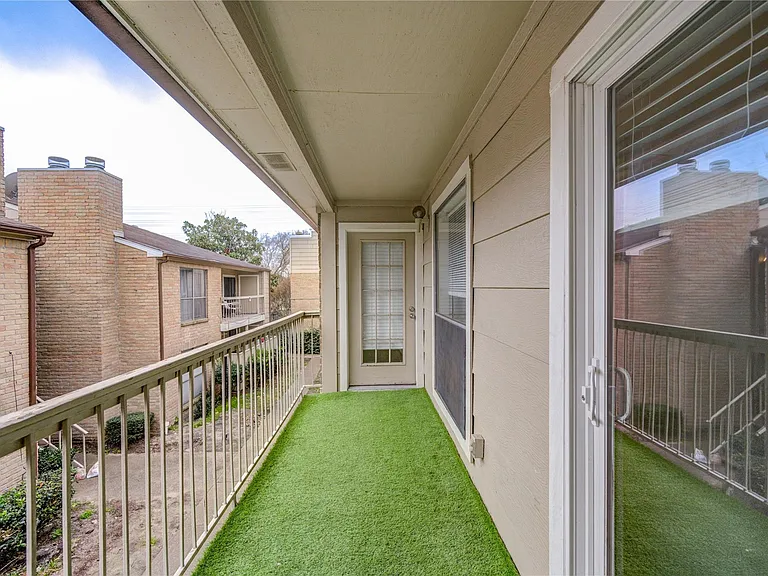 2120 Wilcrest Dr #226 — Photo 34