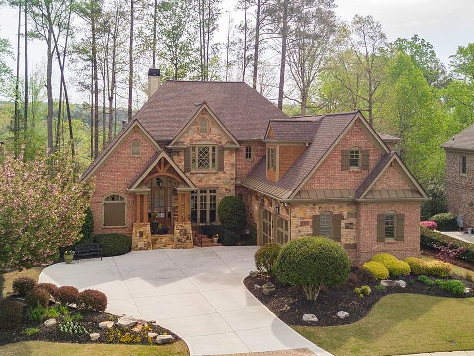 1st image of 305 Moss Ct